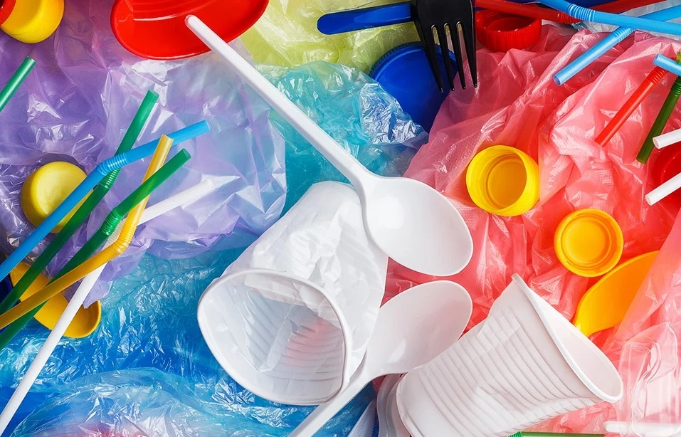 BE ndalon ambalazhet plastike nje perdorimshe, duke nisur nga viti 2030